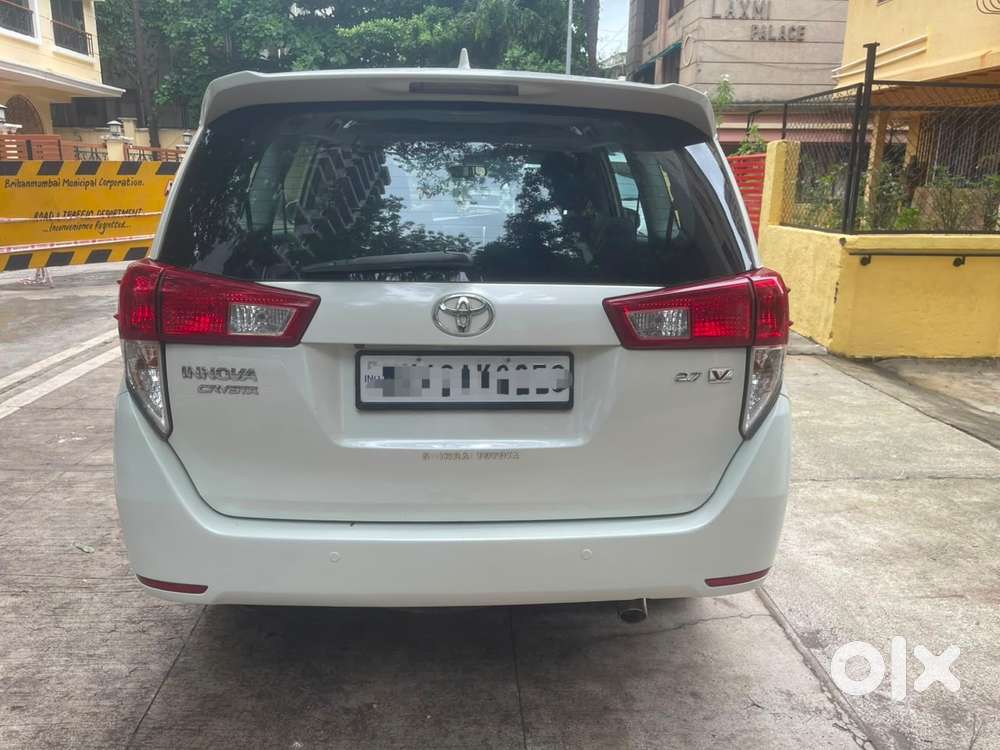 Toyota Innova Crysta 2.8z Automatic, 2016, Diesel