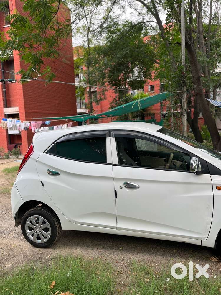 Hyundai Eon 1.0 Magna 2015