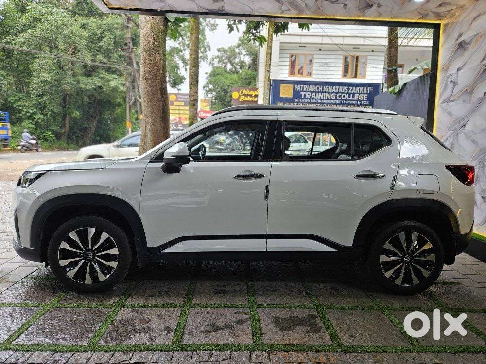 Honda Elevate Zx Cvt, 2023, Petrol