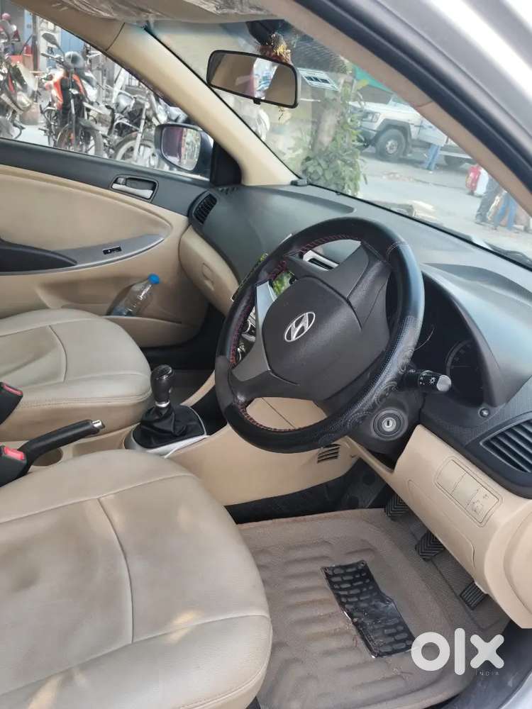 Hyundai New Verna 2017 Petrol 76000 Km Driven