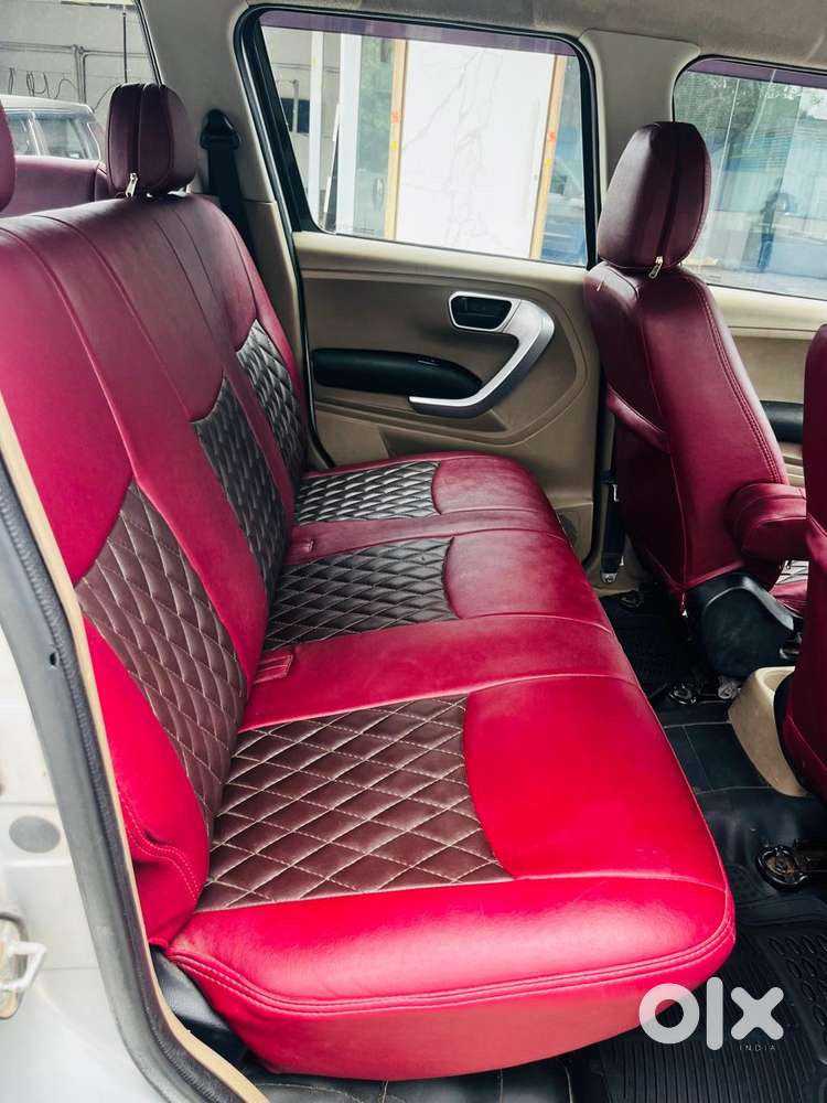 Mahindra Tuv 300 T10, 2019, Diesel