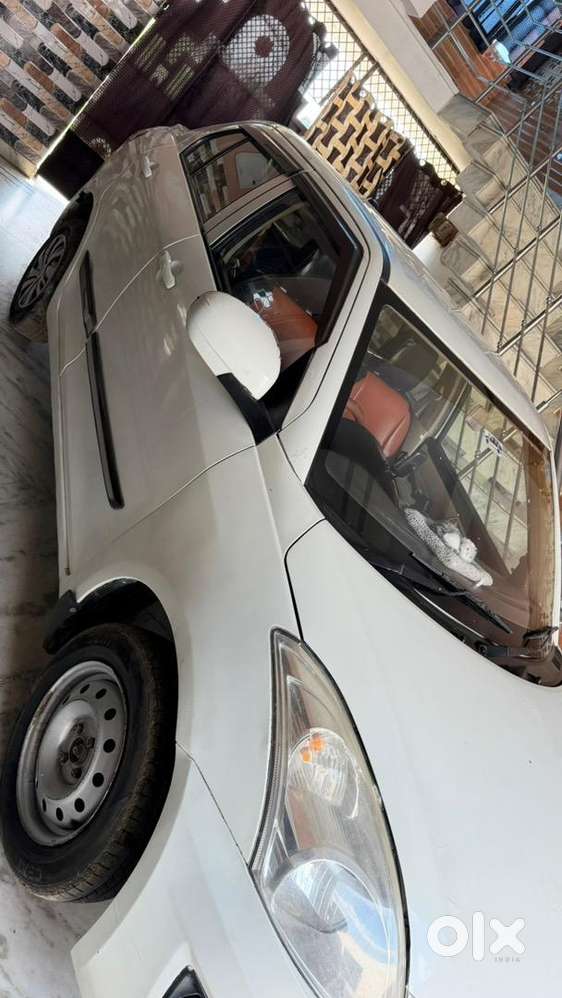 Maruti Suzuki Swift Dzire 2016