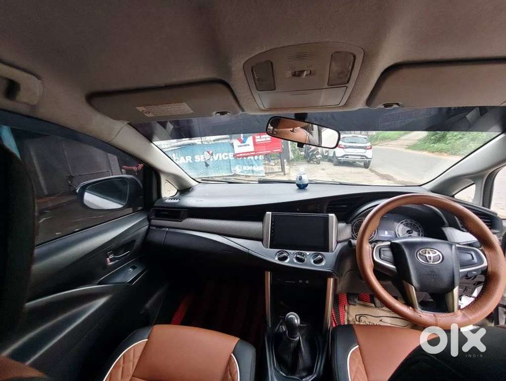 Toyota Innova Crysta 2.4 G Plus Mt 7 Str, 2017, Diesel