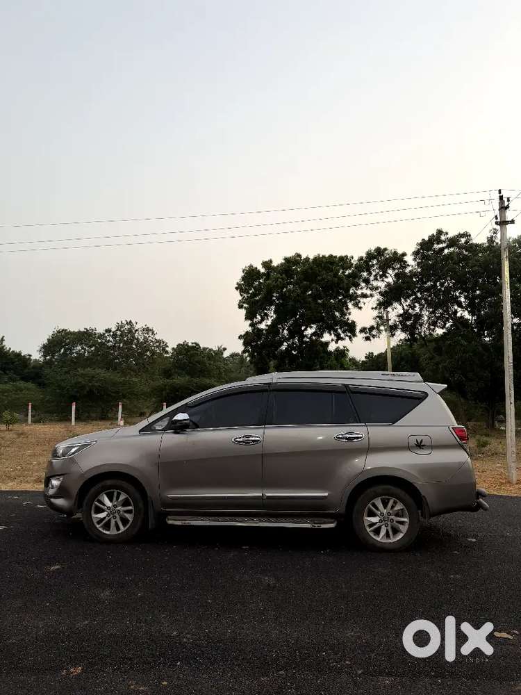 Toyota Innova Crysta 2017