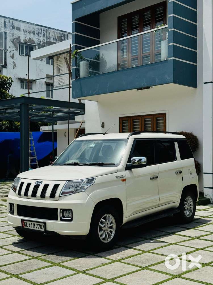 Mahindra Tuv 300 T8 Amt, 2017, Diesel