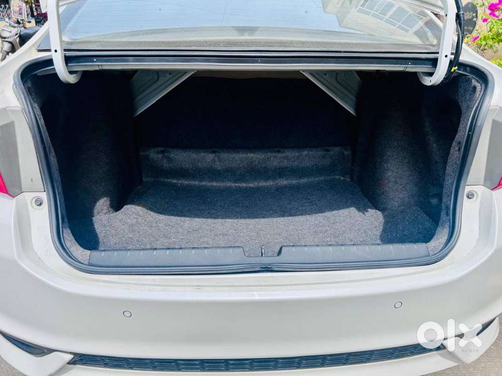 Immaculate 2022 Honda City 4th Gen V Petrol | Single Owner | 43k Kms |
