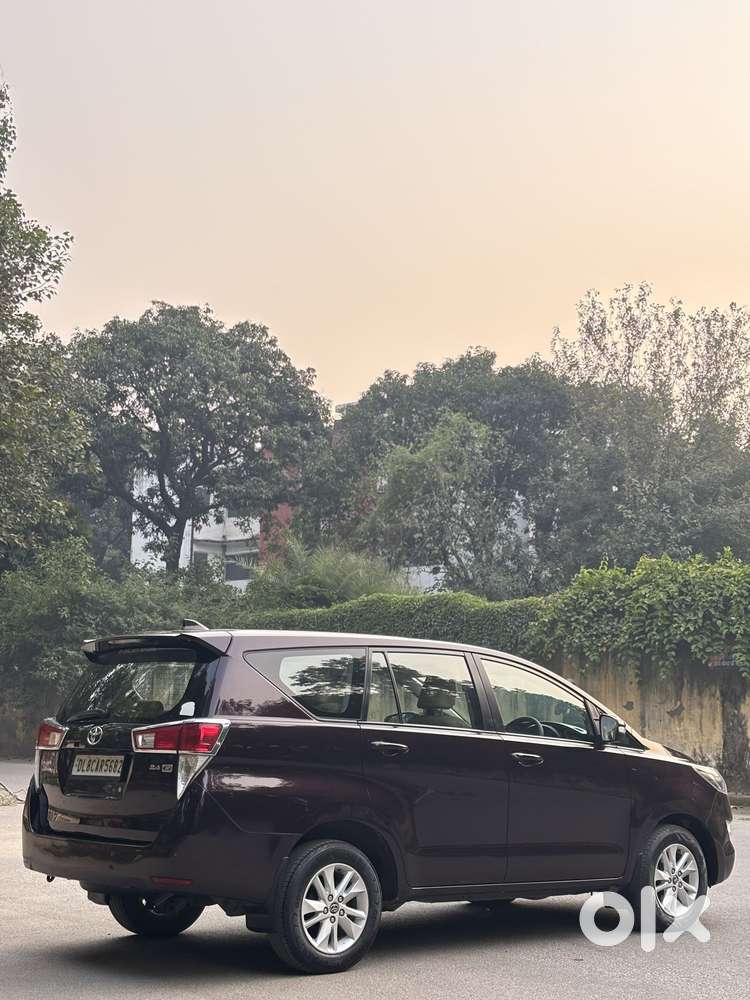 Toyota Innova Crysta 2.4 G Mt, 2017, Diesel