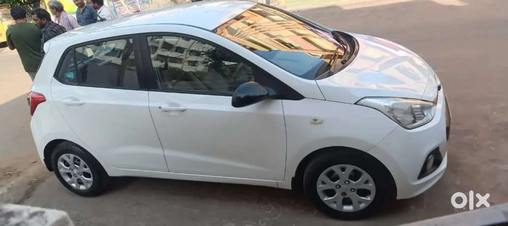 Hyundai Grand I10 2014 Diesel 120000 Km Driven