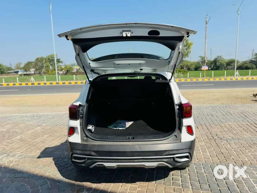 Kia Seltos Diesal Nit And Clean Condistion Just Tace And Drive