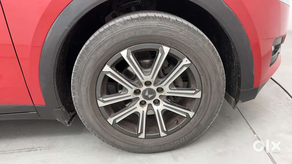 Mahindra Xuv700 2.2 Ax 7 Diesel At Luxury Pack Str, 2022, Diesel