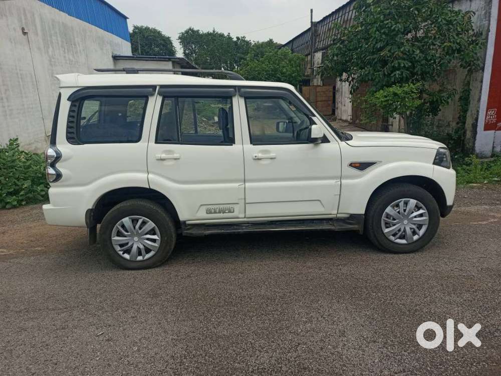 Mahindra Scorpio S6 Plus, 2017, Diesel