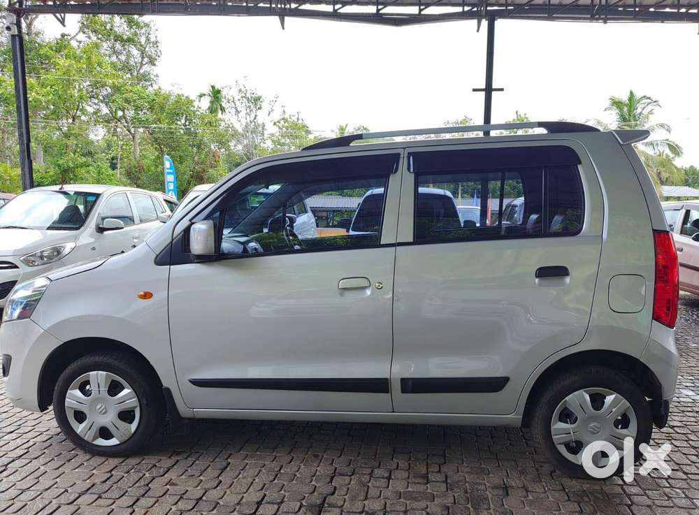 Maruti Suzuki Wagon R Amt Vxi, 2017, Petrol