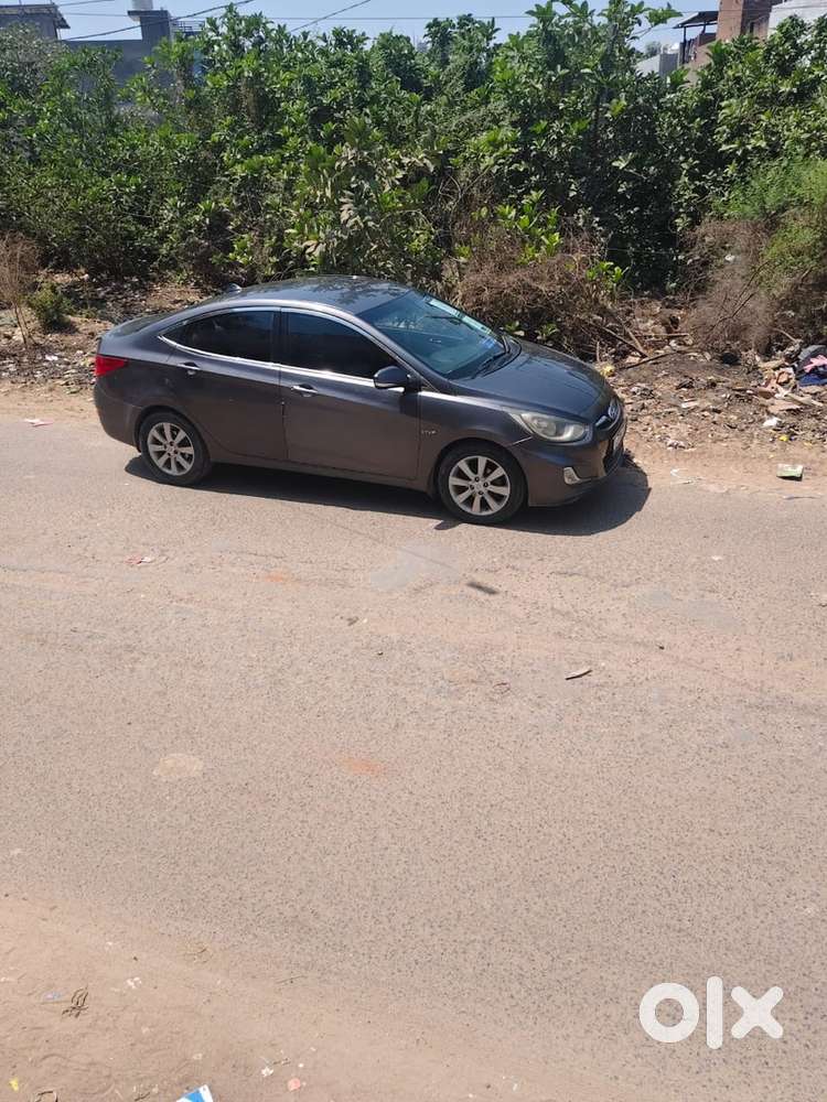 Hyundai Verna Fluidic 2012 Km Driven