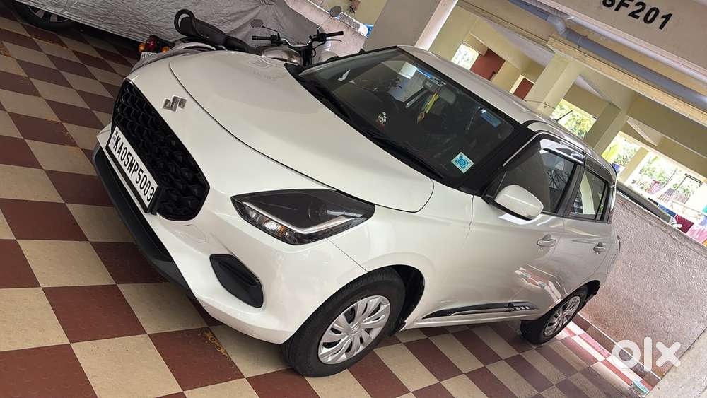 Maruti Suzuki Swift Vxi Ags, 2025, Petrol