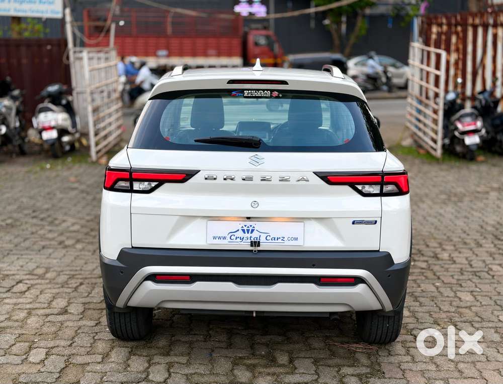 Maruti Suzuki Brezza 1.5 Zxi Smart Hybrid, 2023, Petrol