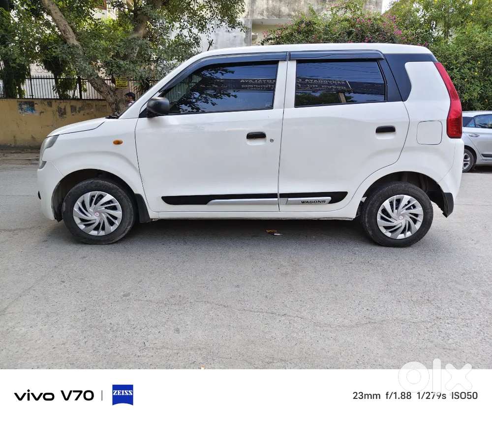 Maruti Wagnor R
2019 Model
Company Cng On Paper
1 Owner
Full Insurance