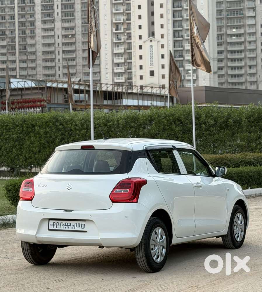 Maruti Suzuki Swift Lxi Option, 2022, Petrol