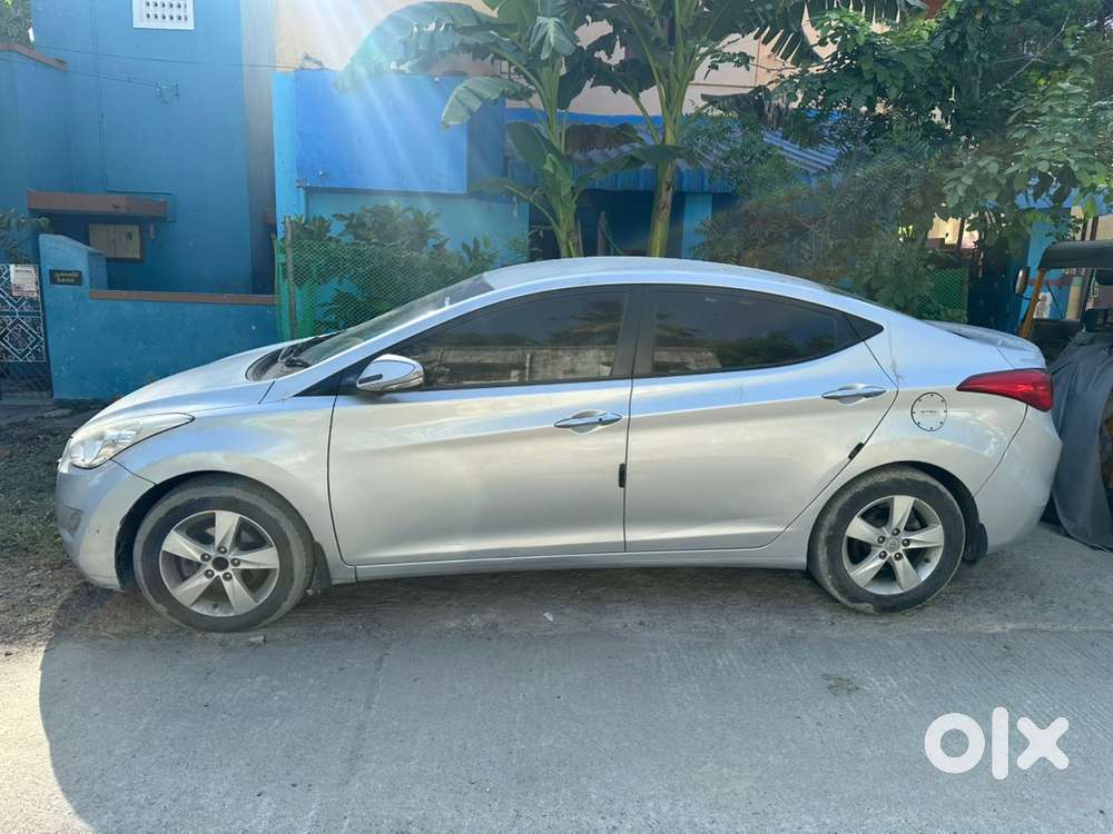 Hyundai Elantra Petrol 2012