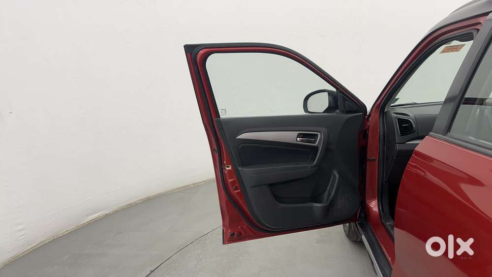 Maruti Suzuki Vitara Brezza Zdi+ Dual Tone Mt, 2016, Diesel