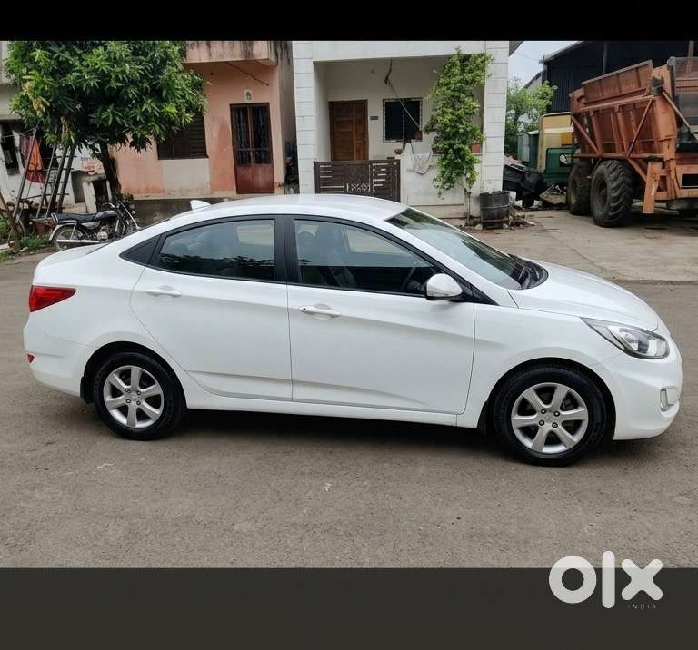 Hyundai Fluidic Verna 2013