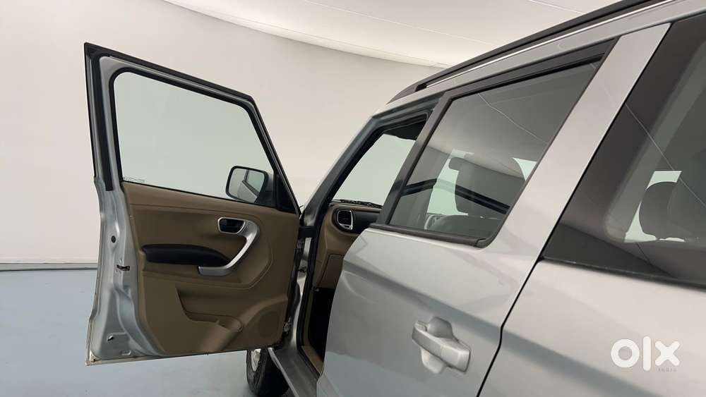 Mahindra Tuv 300 T8, 2015, Diesel