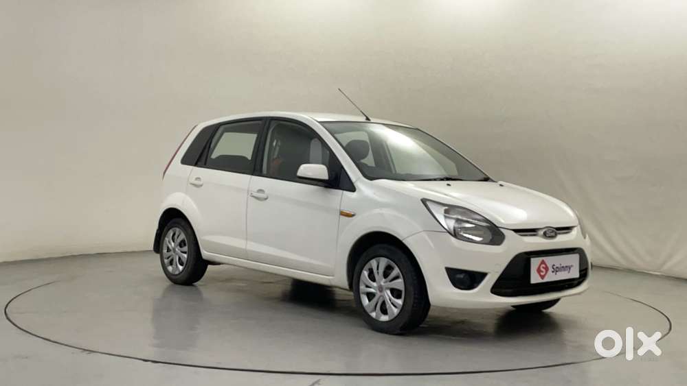 Ford Figo 2010-2012 Petrol Titanium, 2011, Petrol