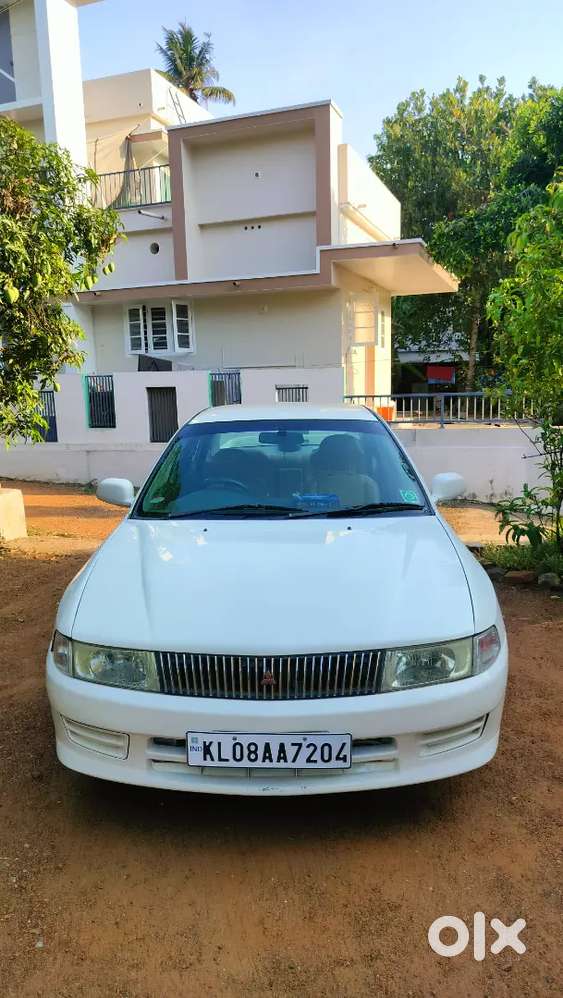 Mitsubishi Lancer 2003