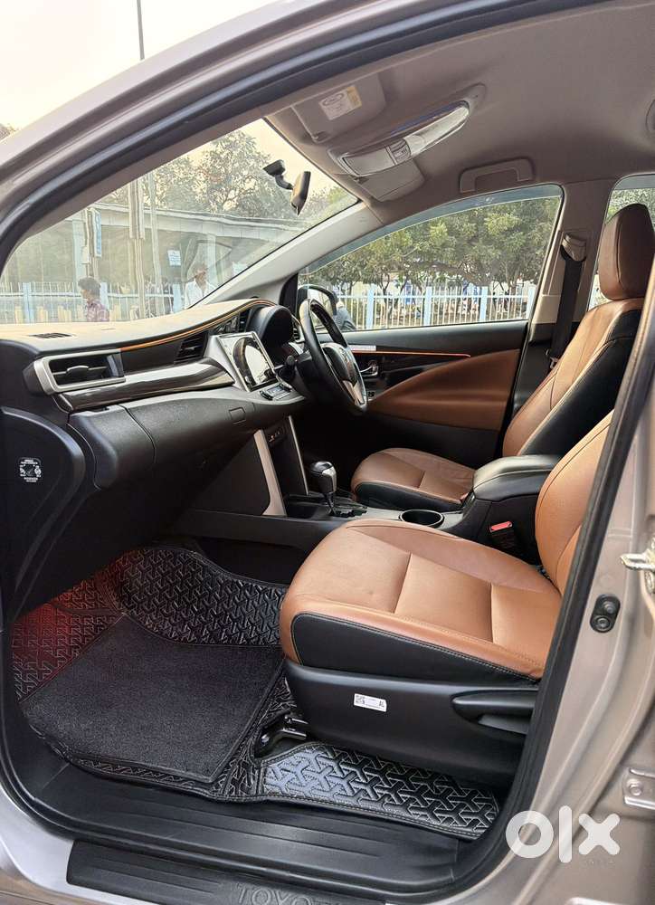 Toyota Innova Crysta