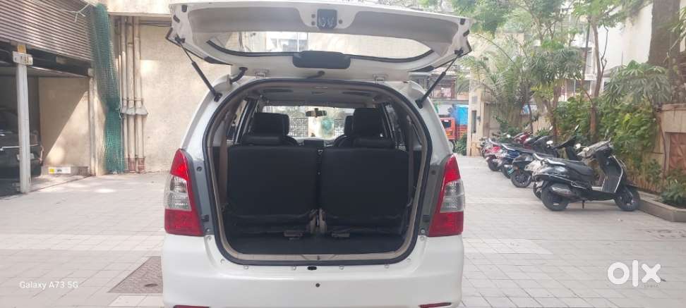 Toyota Innova 2.5 G (diesel) 7 Seater Bs Iv, 2012, Diesel