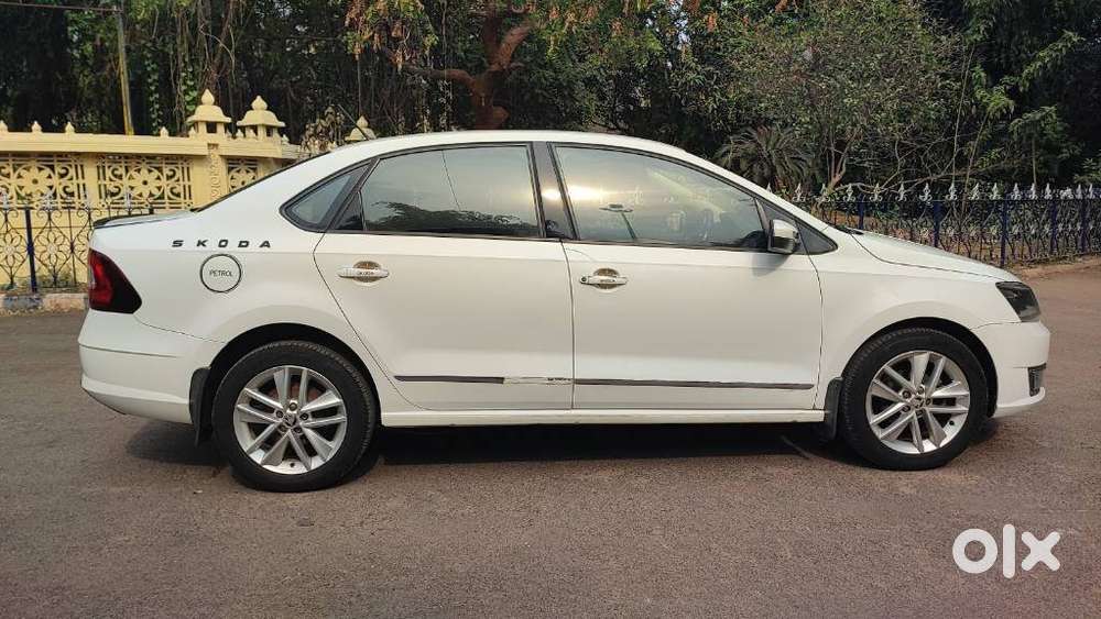 Skoda Rapid 1.6 Mpi Style, 2019, Petrol