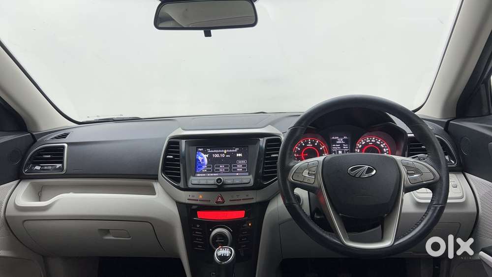 Mahindra Xuv300 W8, 2020, Petrol