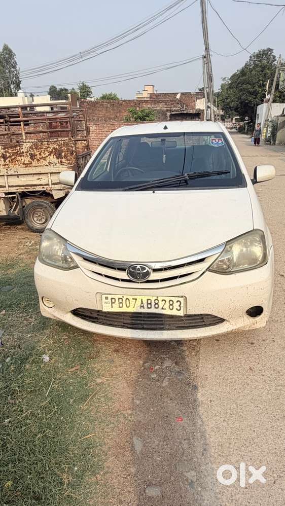 Toyota Etios Manual Petrol 2011
