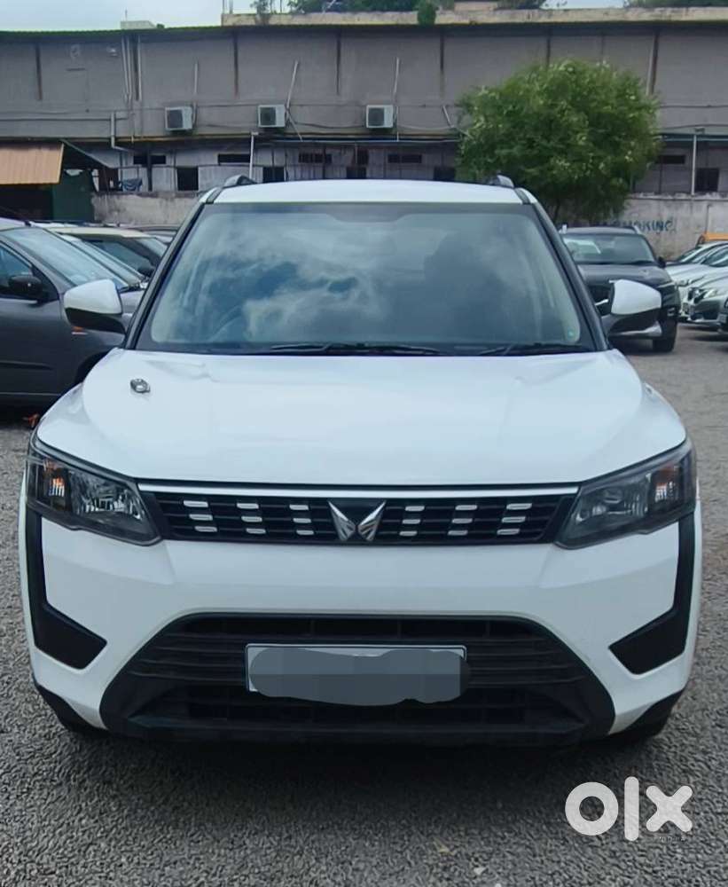 Mahindra Xuv300 W4, 2023, Petrol
