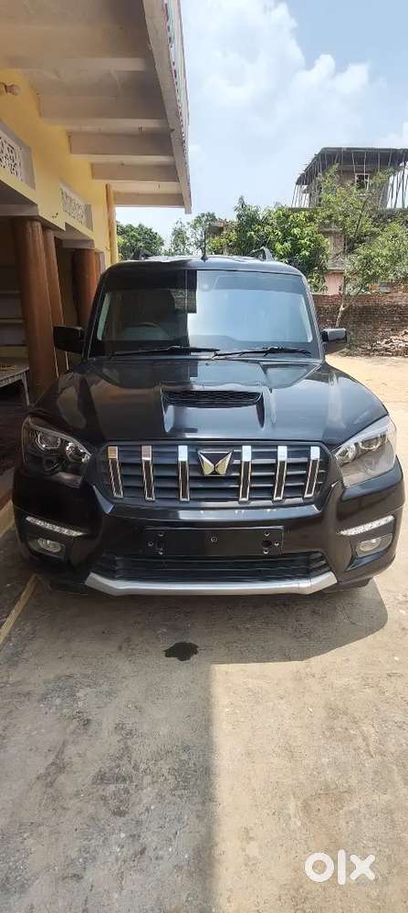 Mahindra Scorpio Classic 2023 Diesel 27500 Km Driven