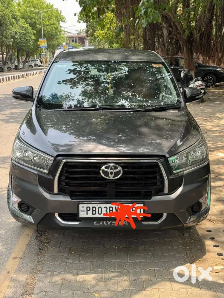 Toyota Innova Crysta 2020 2.4 At