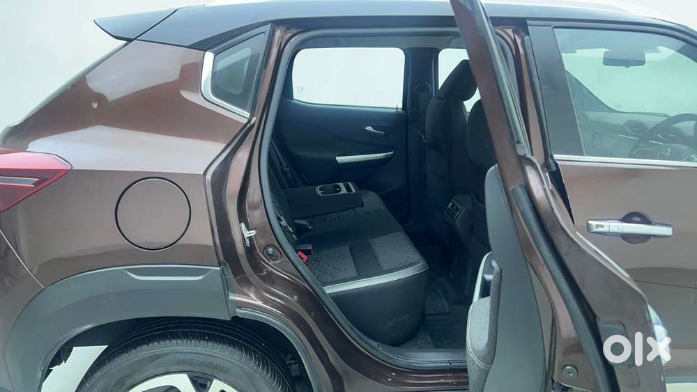 Nissan Magnite 1.0 Xv Premium Turbo Cvt, 2021, Petrol