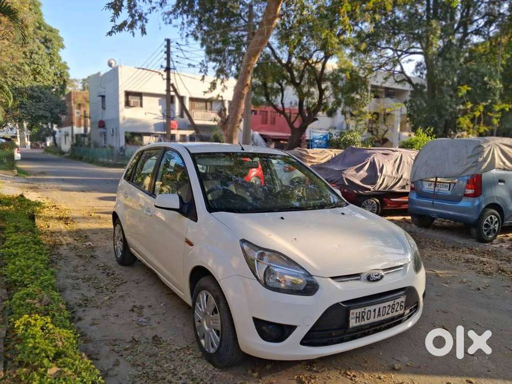 Ford Figo, 2011, Petrol