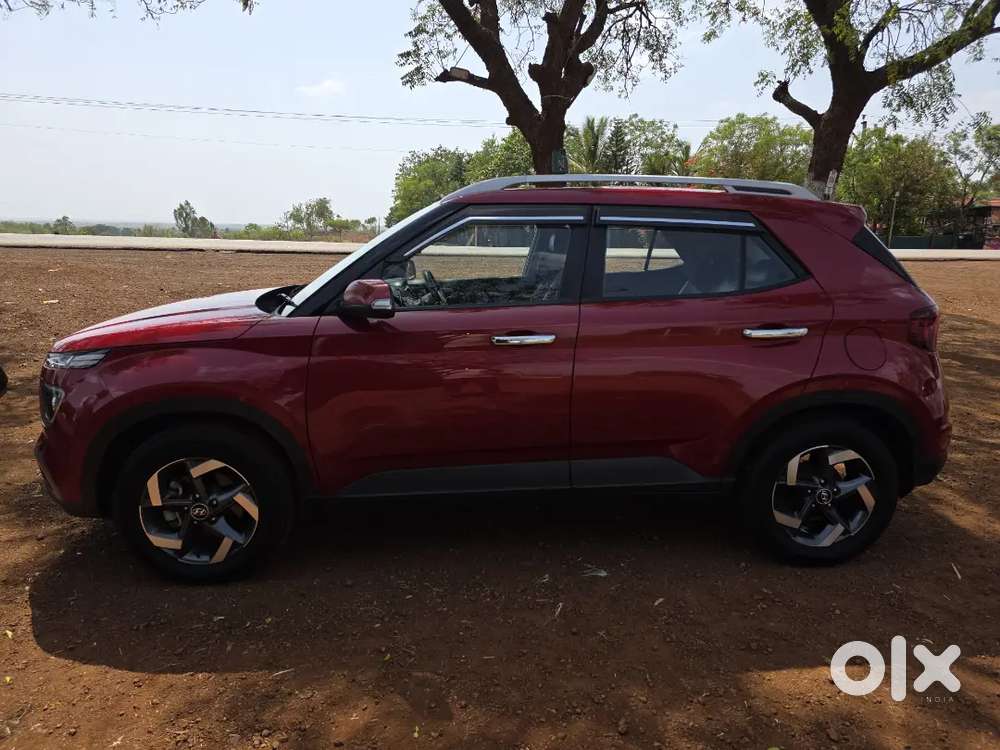 Hyundai Venue 2020 Diesel 48000 Km Driven.