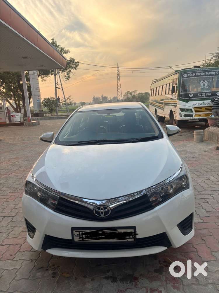 Toyota Corolla Altis 2016 Diesel Well Maintained
