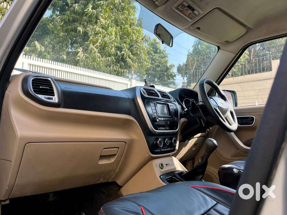Mahindra Tuv 300 T8, 2016, Diesel
