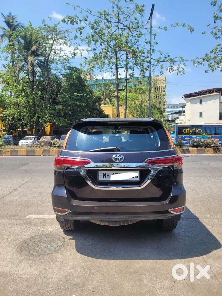 Toyota Fortuner 2017 Diesel 69000 Km Driven Automatic