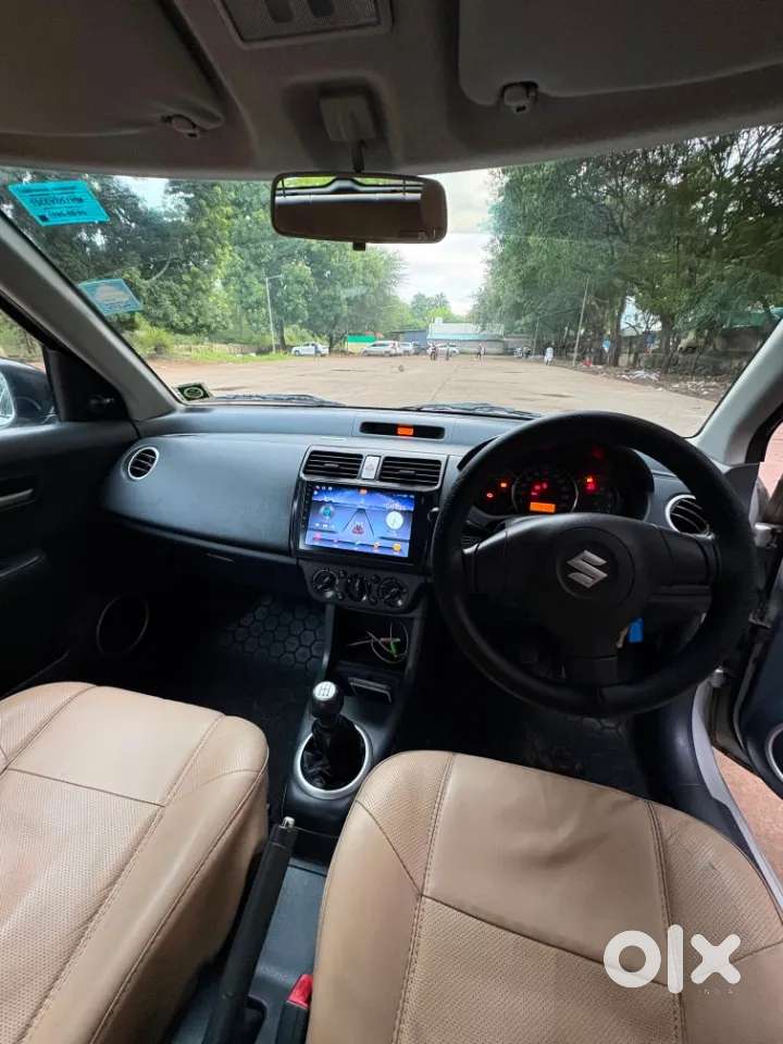 Maruti Suzuki Swift Vxi, 2011, Petrol