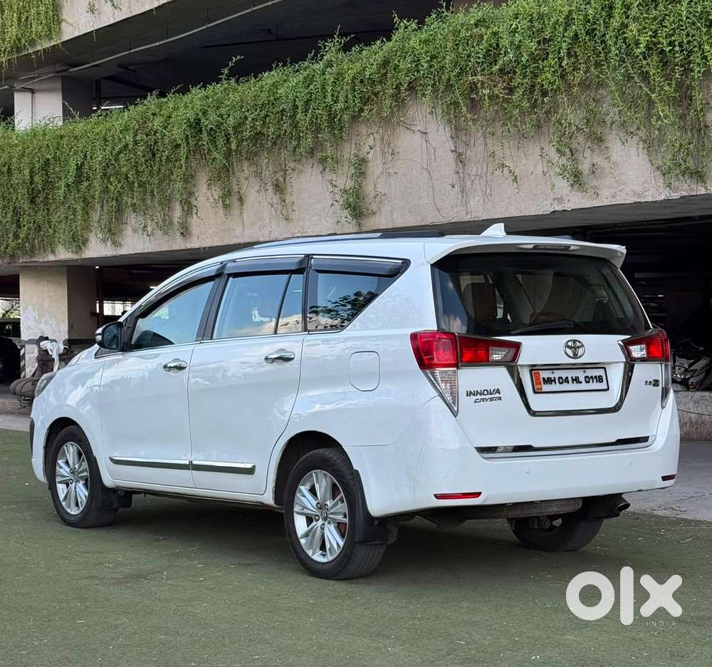 Toyota Innova Crysta 2.8z Automatic, 2016, Diesel