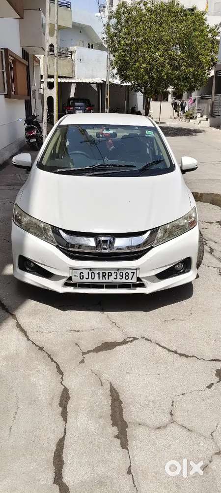 Honda City V ( Petrol + Cng )