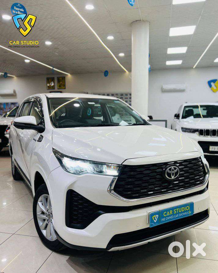 Toyota Innova Hycross 2.0 Vx Hybrid 7 Str, 2023