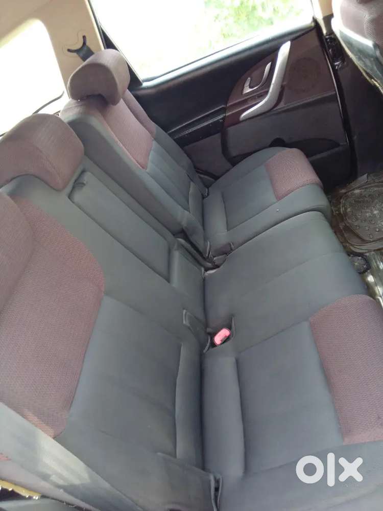 Mahindra Xuv500 2012