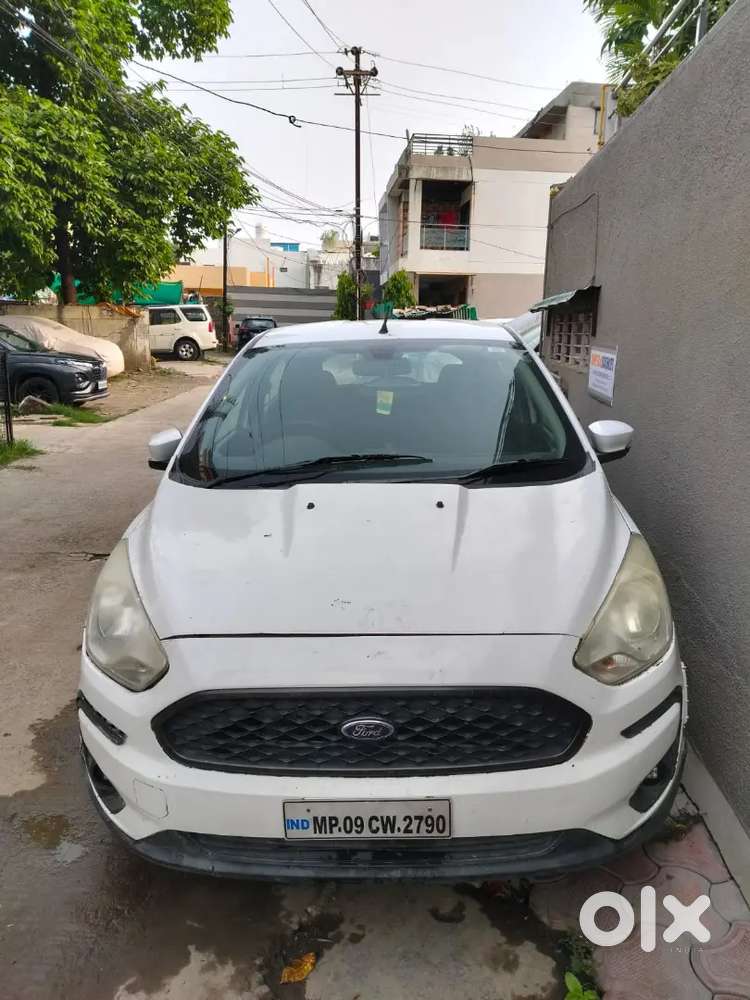 Ford Figo Petrol 2017