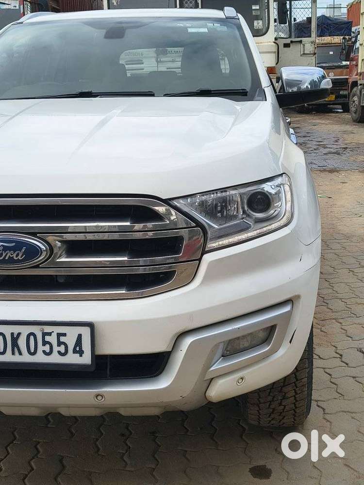 Ford Endeavour 3.2 Titanium At 4x4, 2017, Diesel