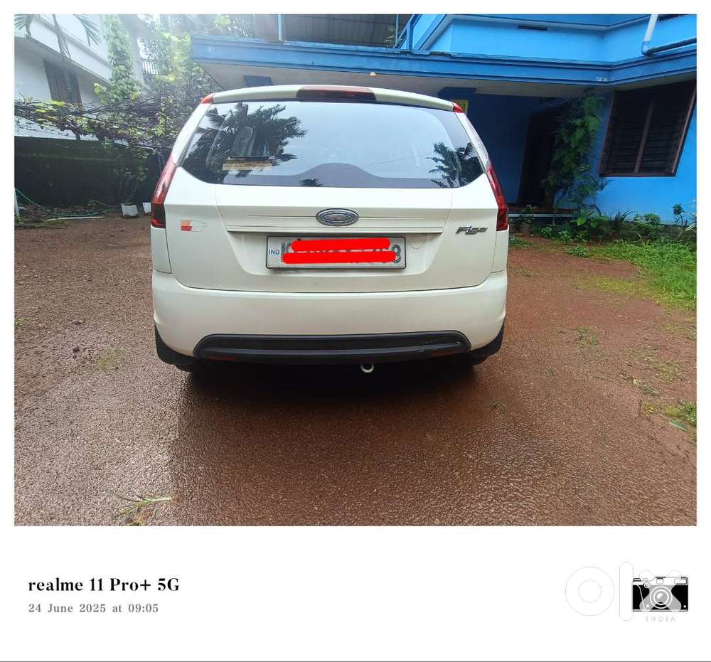 Ford Figo 2012 (petrol Well Maintained) 63000km Driven