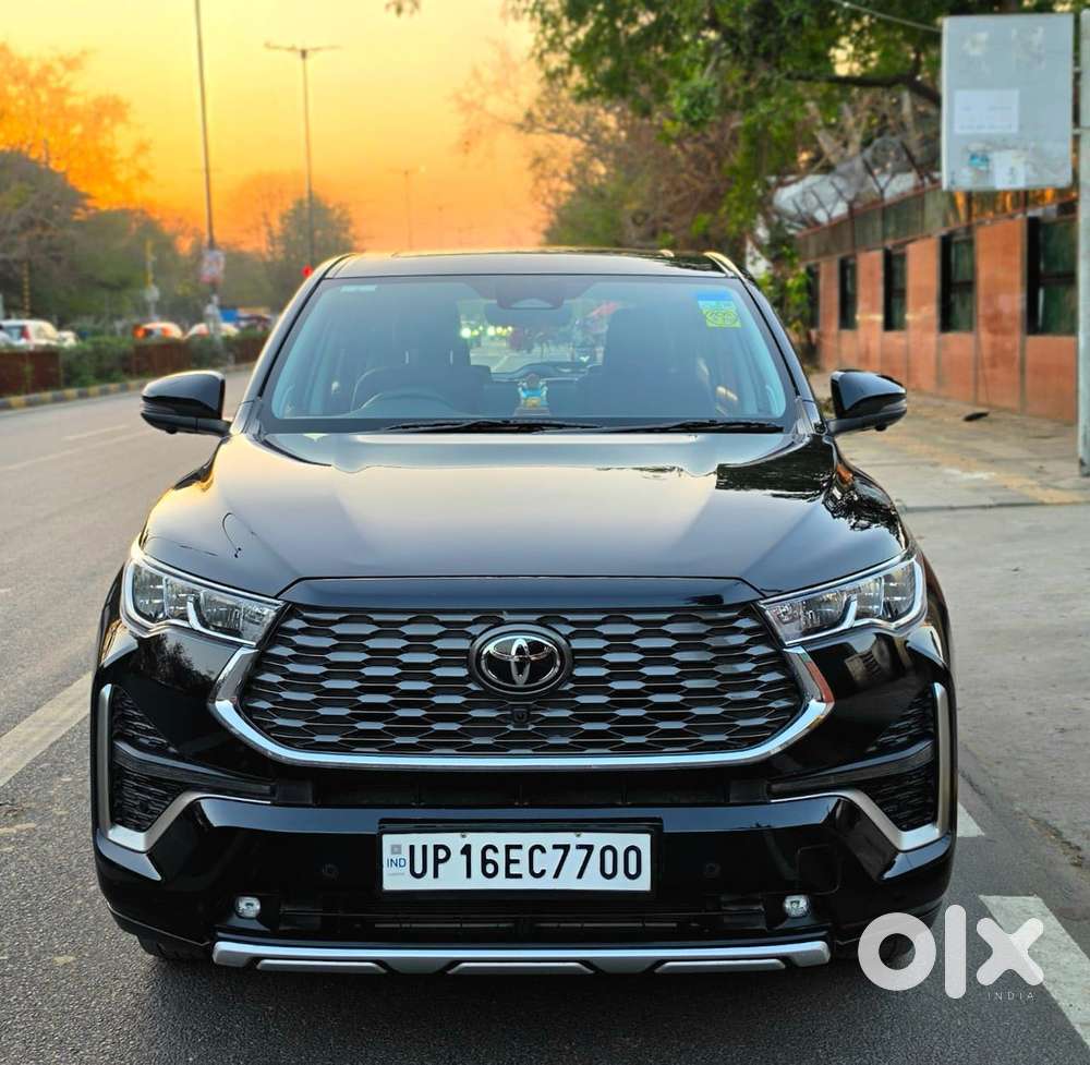 Toyota Innova Hycross 2.0 Zx (o) Hybrid 7 Str, 2024, Petrol